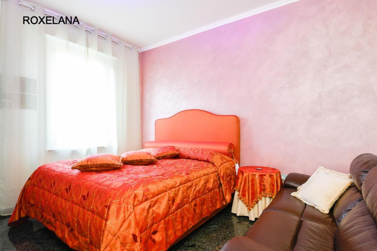 Confortabile Appartamento Con La Spa Bergamo Luaran gambar
