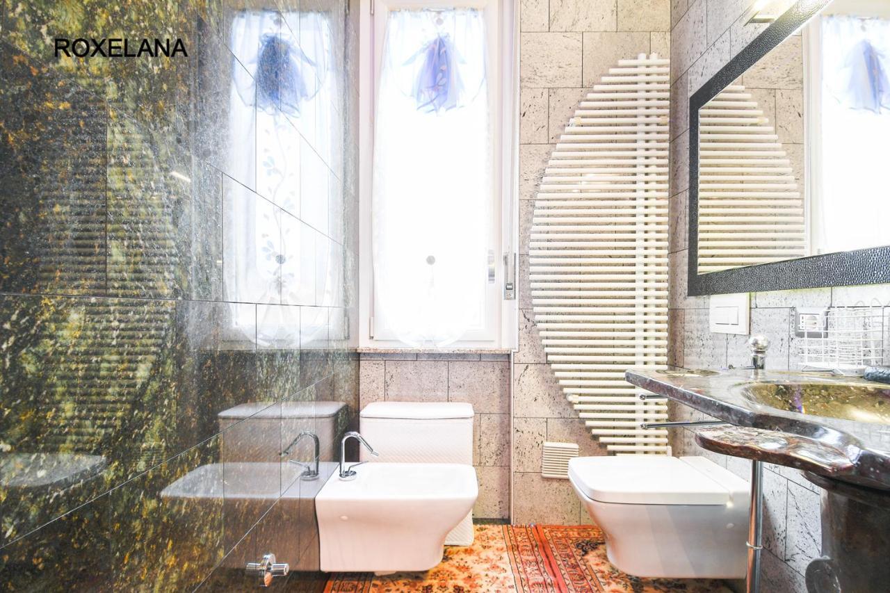 Confortabile Appartamento Con La Spa Bergamo Luaran gambar